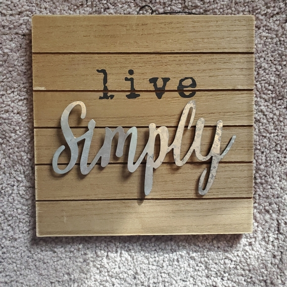 Country Charm Live Simply Decorative Plaque - Picture 1 of 2